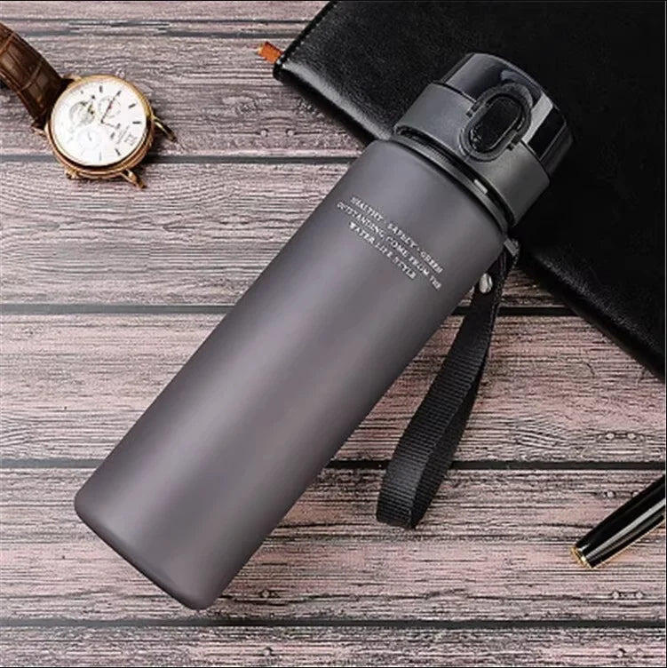 Leak Proof Sports Water Bottle High Quality Tour Hiking Portable My Favorite Drink Bottles 400ml 560ml